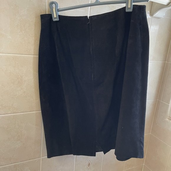 Black Suede Skirt - Picture 3 of 8